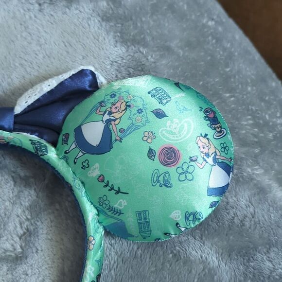 Disney Parks Epcot United Kingdom Alice In Wonderland Minnie Mouse Ears Headband - Picture 4 of 8